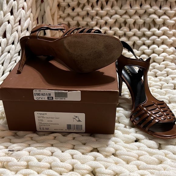 Coach Women shoes - Picture 2 of 2